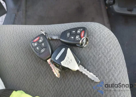 2004 Chrysler Town & Country Touring из США, поврежденный, VIN 2C4GP54L94R508040